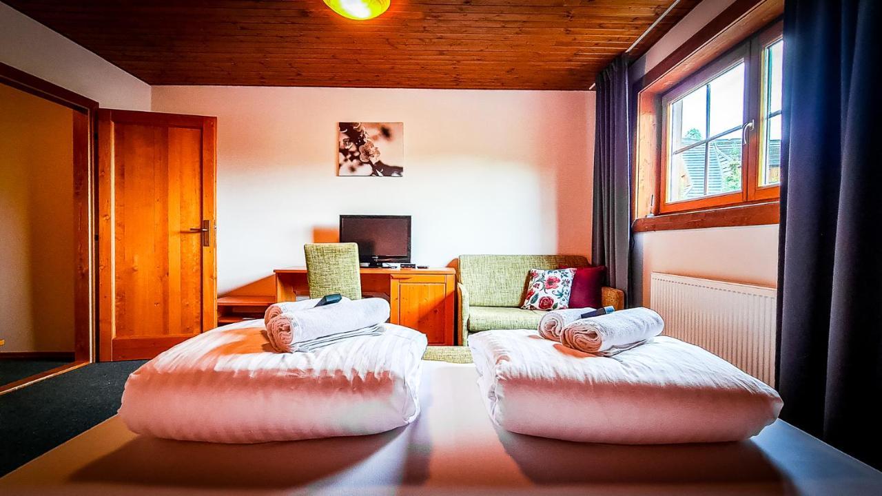 Resort Drevenice Terchová エクステリア 写真